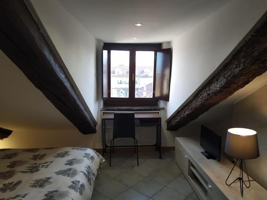 Mansarda Di Charme Con Vista Apartment Turin Ngoại thất bức ảnh